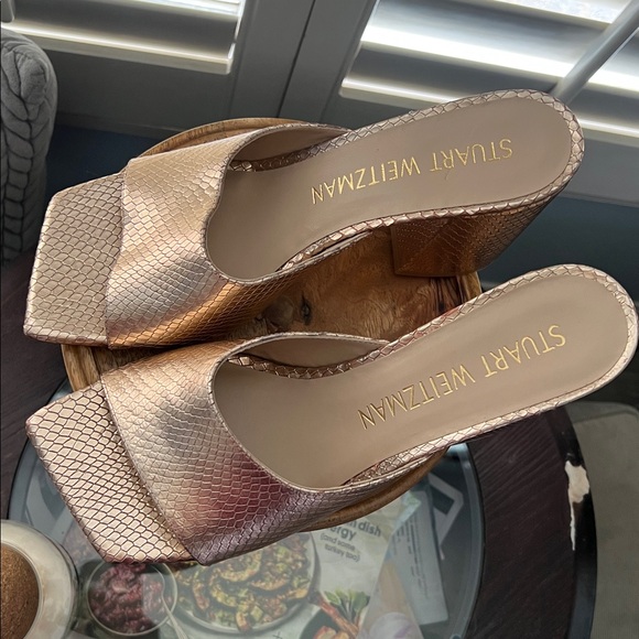 🛑 1 hour sale. Stuart Weitzman, 10B, Rose Gold Textured Women's Mule Heels - Picture 5 of 10